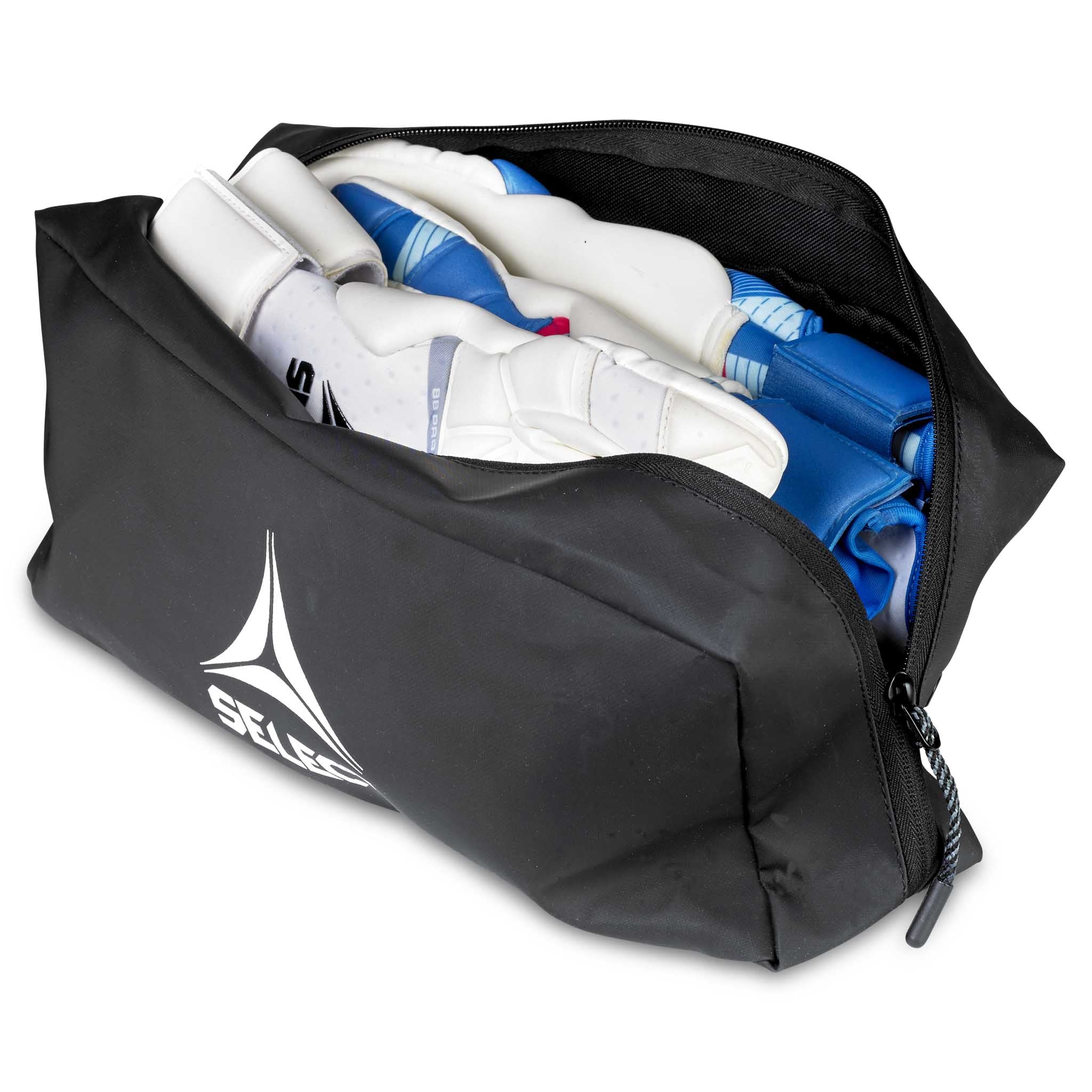 Sort Glovebag v25 sportstaske, ekstra billede, med hvide og blå fodboldhandsker.