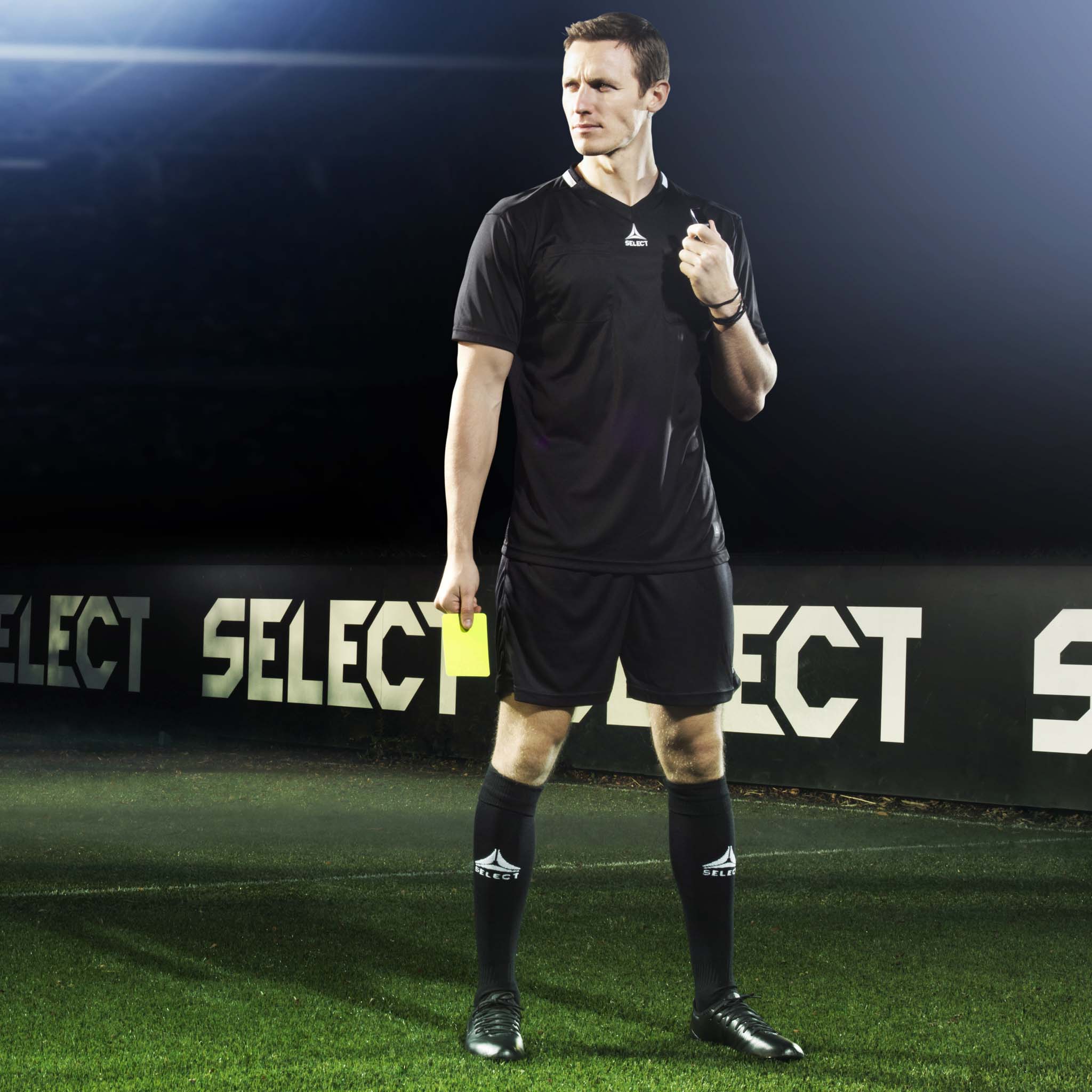 Dommer t-shirt - Kort #farve_ #farve_sort/sort #farve_gul/sort
